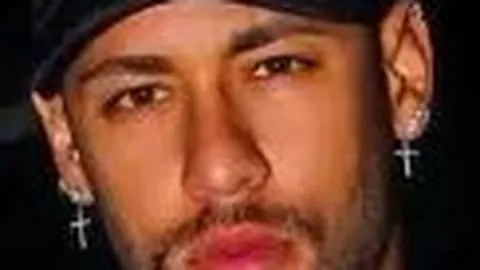 恩德里克：门将面前果断挑射破门